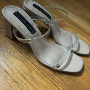 Cream High-Heeled Sandals with Chunky Block Heel